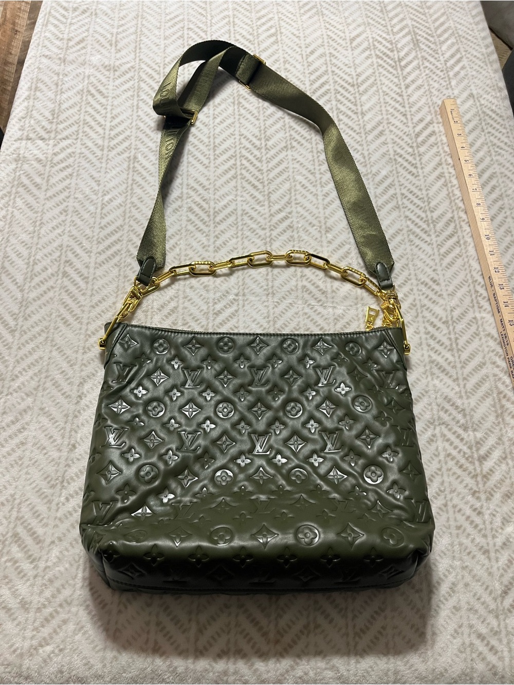 Louis Vuitton Olive Green Embossed Monogram Crossbody with Matching Pouch - Picture 2 of 16